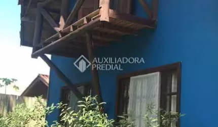 Casa com 3 quartos à venda na Adelino Rodrigues Martins, 202, Guarda do Imbau, Palhoça, 104 m2 por R$ 830.000