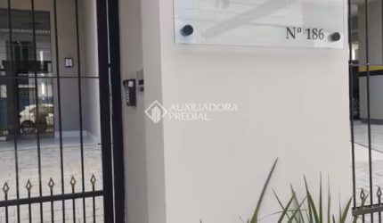 Apartamento com 3 quartos à venda na Rua Irmo Scheidt, 186, Centro, Palhoça, 88 m2 por R$ 690.000