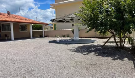 Casa com 4 quartos à venda na Rua Sagrada Familia, 586, Pinheira, Palhoça, 190 m2 por R$ 1.272.000