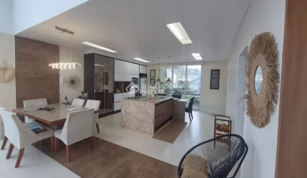 Casa com 4 quartos à venda na Avenida dos Lagos, 131, Pedra Branca, Palhoça, 480 m2 por R$ 2.650.000