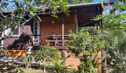 Casa com 2 quartos à venda na das Bromélias, 1236, Guarda do Embaú (Ens Brito), Palhoça, 151 m2 por R$ 1.120.000