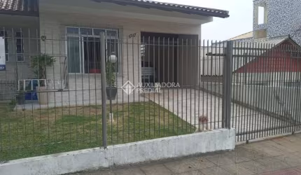 Casa com 3 quartos à venda na Rua Irmã Bonavita, 1747, Capoeiras, Florianópolis, 347 m2 por R$ 984.000