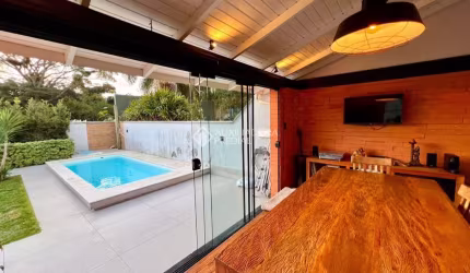 Casa com 3 quartos à venda na Avenida dos Jerivás, 563, Cachoeira do Bom Jesus, Florianópolis, 112 m2 por R$ 1.390.000