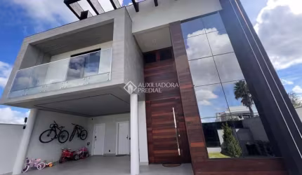 Casa com 3 quartos à venda na Avenida Wilson Castelo Branco, 138, Beira Rio, Biguaçu, 280 m2 por R$ 2.650.000