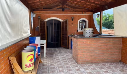 Casa com 3 quartos à venda na Rua Saturnino dos Santos, 364, Vila Firmiano Pinto, São Paulo, 146 m2 por R$ 720.000