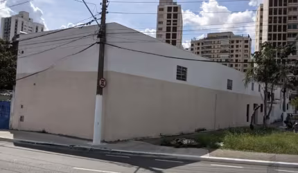 Galpão Comercial de Alto Padrão no Ipiranga: 2 Salas, 4 Banheiros, 340m² - São Paulo-SP