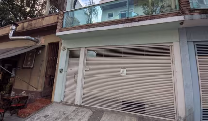 Sobrado à venda em São Paulo-SP, bairro Saúde: 4 quartos, 3 suítes, 1 sala, 2 banheiros, 3 vagas de garagem!