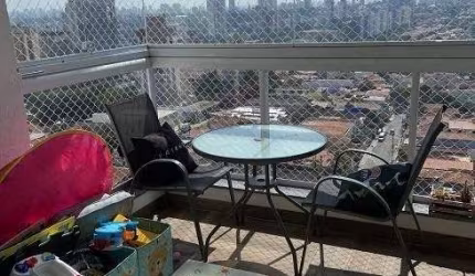 Apartamento de 3 quartos na Vila Mariana com 1 suíte, 2 banheiros, 2 vagas de garagem e 82m² - São Paulo-SP.