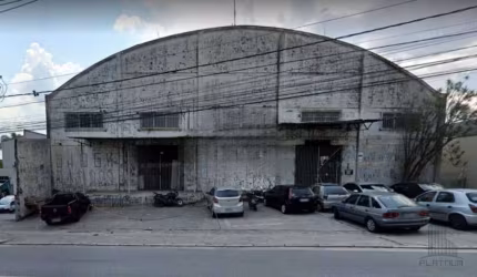 Galpão Comercial à Venda em São Bernardo do Campo - Bairro Batistini: 2.900m², 7 Banheiros, 20 Vagas de Garagem. Imperdível!