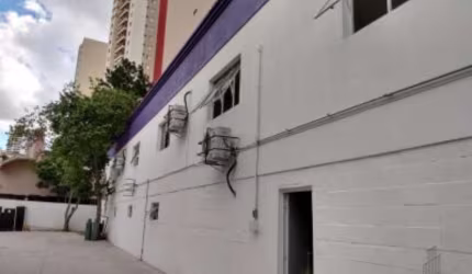 Galpão Comercial à Venda na Aclimação, São Paulo-SP: 710m² ? Com renda ? Excelente Oportunidade para Investidores!