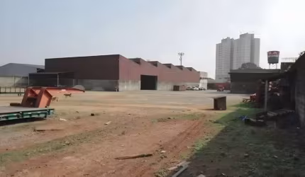 Terreno Comercial de 12.035m² no Parque Novo Mundo, São Paulo-SP: Oportunidade Única para Empreendedores e Investidores!