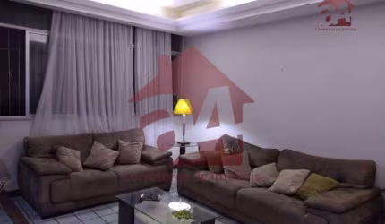 Apartamento para venda com 4/4 sendo 2 suítes na Barra, 1 vaga, amplo, com armários e pequena infra