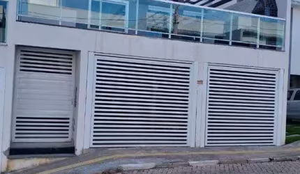 Casa com 3 dormitórios à venda por R$ 700.000,00 - Caixa Dágua - Lauro de Freitas/BA
