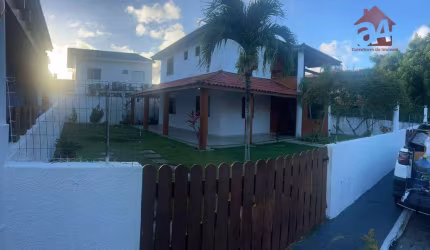 Casa com 3 dormitórios, 135 m² - venda por R$ 950.000,00 ou aluguel por R$ 6.989,73/mês - Buraquinho - Lauro de Freitas/BA