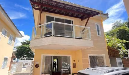 Casa com 4 dormitórios à venda, 126 m² por R$ 765.000,00 - Ipitanga - Lauro de Freitas/BA