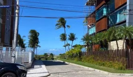 Vendo excelente apartamento de 03 quartos, PORTEIRA FECHADA, na praia de Camboinha