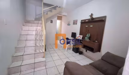 Sobrado com 2 dormitórios à venda, 45 m² por R$ 244.000,00 - Socorro - Mogi das Cruzes/SP