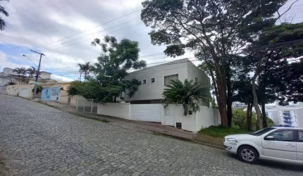 Casa Residencial para Venda Casa  com 220m²  sendo 2 pavimentos na melhor localização do Itaguaçu. FLORIANOPOLIS