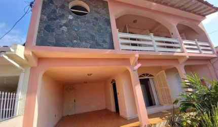 Casa Residencial para Venda Casa com 238m² construídos no Balneário Estreito. FLORIANOPOLIS