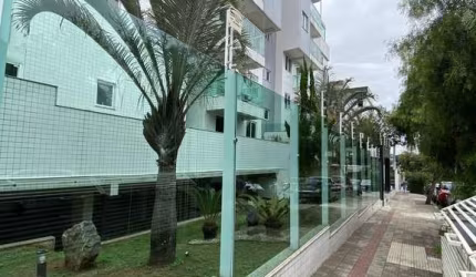 Vendo lindo apartamento de dois quartos com suíte e semi-suíte no Planalto