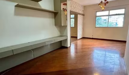 Vendo apartamento quatro quartos sendo uma suíte bairro Caiçara/BH