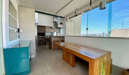 Vendo cobertura de três quartos,suite,closet e duas vagas no Jaraguá