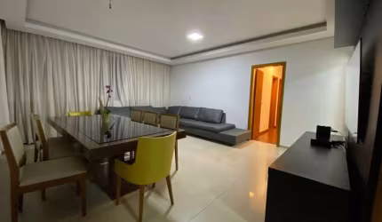 Vendo apto de três quartos, suite, duas vagas no bairro Castelo