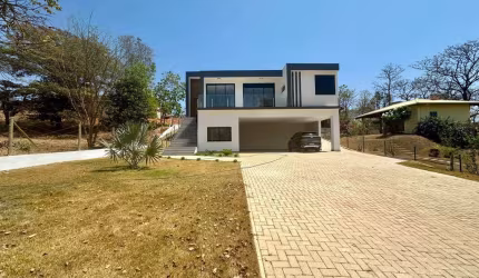 Vendo casa quatro quartos Condomínio Gran Royalle, Lagoa Santa - MG
