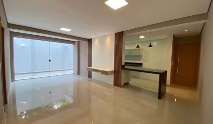 Vendo Área privativa de três quartos, suite, três vaga no bairro Ouro Preto