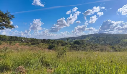 Vendo fazendinha Condomínio Serra Morena Jaboticatubas - MG