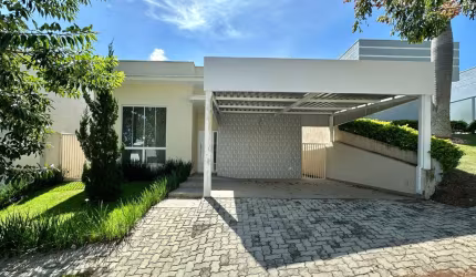 Casa à venda no Condomínio Terras de Atibaia I em Atibaia