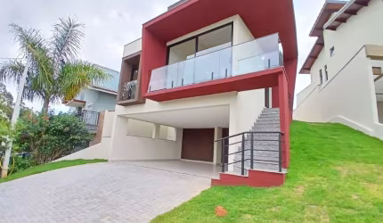 Casa térrea á venda no Condomínio Terras de Atibaia