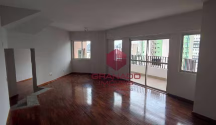Apartamento amplo com 3 quartos para alugar, 186 m² por R$ 4.093/mês - Zona 01 - Maringá/PR