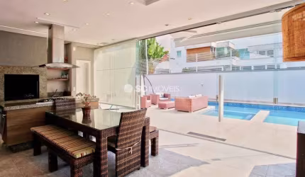 Casa com 6 quartos à venda em Jurerê, Florianópolis  por R$ 8.500.000