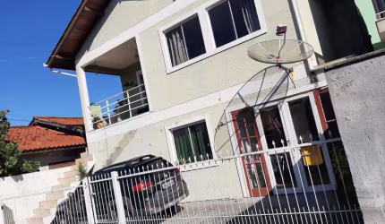 Casa com 3 quartos à venda no Ingleses, Florianópolis  por R$ 500.000