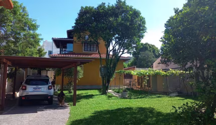 Casa com 3 quartos à venda no São João do Rio Vermelho, Florianópolis  por R$ 850.000