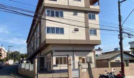Cobertura com 3 quartos à venda no Santinho, Florianópolis  por R$ 697.000