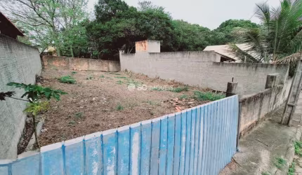 Terreno à venda no Santinho, Florianópolis  por R$ 270.000