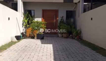 Casa com 2 quartos à venda no Ingleses, Florianópolis  por R$ 545.000