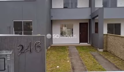 Casa com 2 quartos à venda no São João do Rio Vermelho, Florianópolis  por R$ 510.000