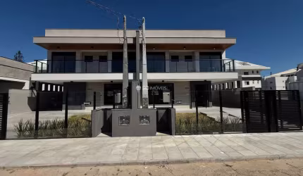 Casa com 4 quartos à venda no Ingleses, Florianópolis  por R$ 1.900.000
