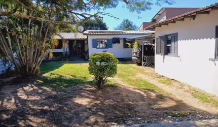Casa com 4 quartos à venda no São João do Rio Vermelho, Florianópolis  por R$ 669.000
