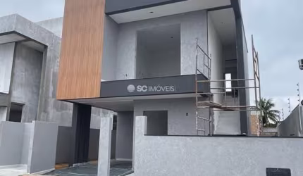 Casa com 3 quartos à venda no Ingleses, Florianópolis  por R$ 650.000