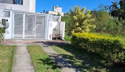 Casa com 3 quartos à venda no Ingleses, Florianópolis  por R$ 799.000
