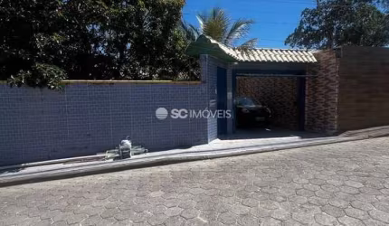 Casa com 3 quartos à venda no São João do Rio Vermelho, Florianópolis  por R$ 398.000