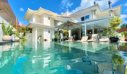 Casa com 5 quartos à venda em Jurerê Internacional, Florianópolis  por R$ 6.900.000