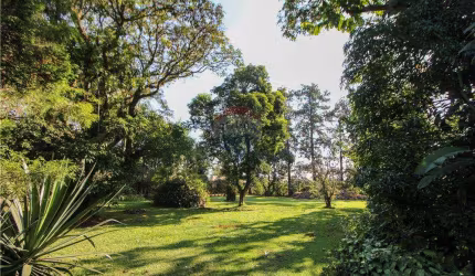 Centro de Araçoiaba da Serra com 4.000 m2 de terreno ideal para o construção de um Village