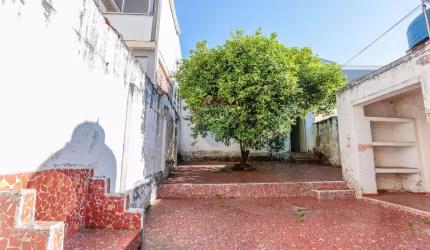 Casa à Venda | 2 quartos | 1 banheiro | pomar produtivo - Centro Sorocaba/SP