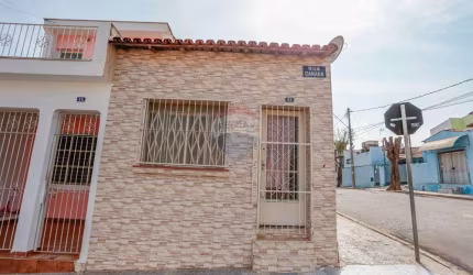 Casa à Venda Vila Barcelona Residencial/Comercial | 2 Quartos | 3 Vagas Cobertas | Terreno Esquina