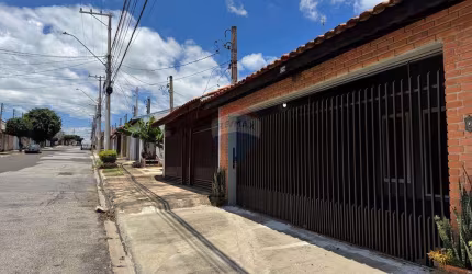Casa a Venda de 2 dormitórios no Jardim Montreal - Sorocaba - SP